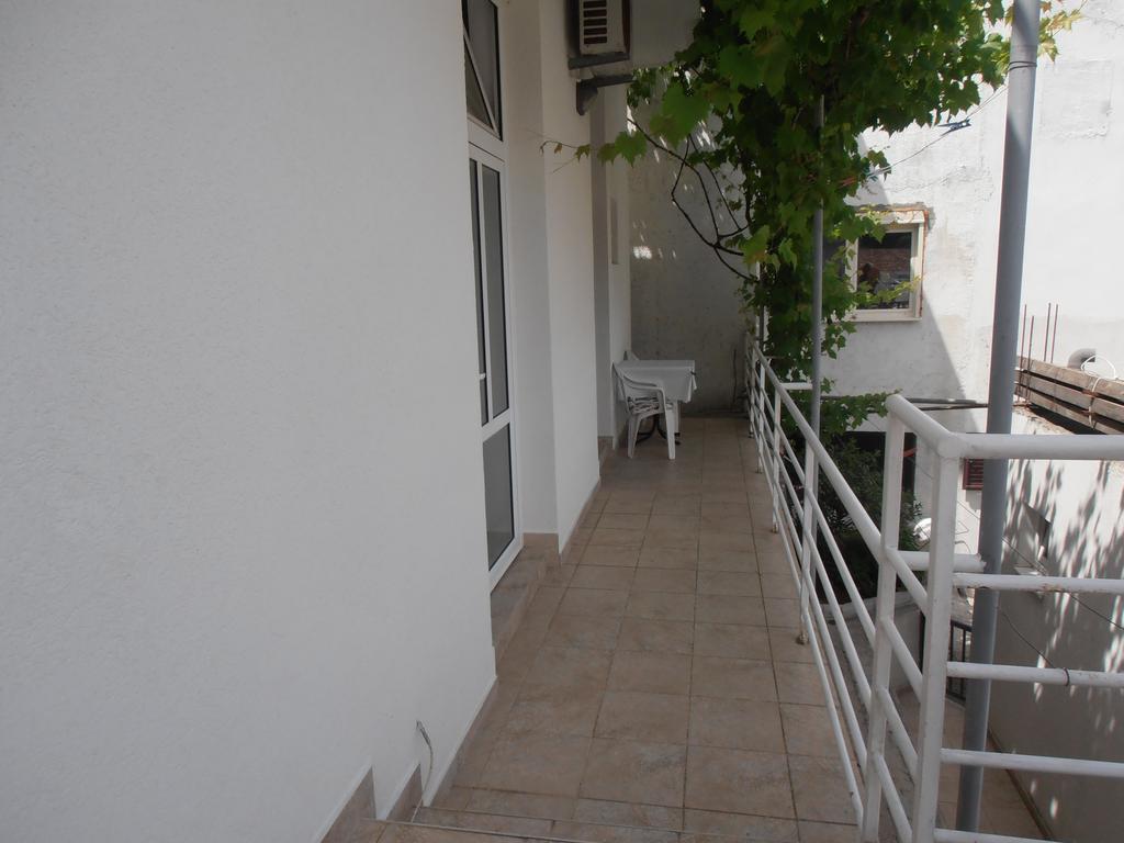 Apartment Zeljko Vujovic *